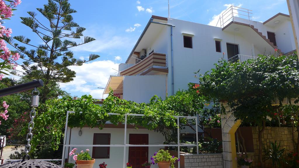 Guest House Kuzmanic Hvar Island Luaran gambar