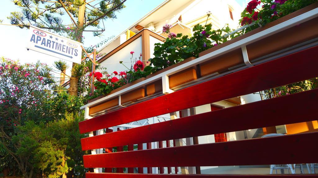 Guest House Kuzmanic Hvar Island Luaran gambar